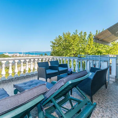 Apartment Awesome In Pašman