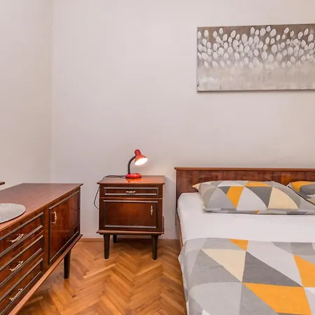 Apartment Amazing In With Kitchen